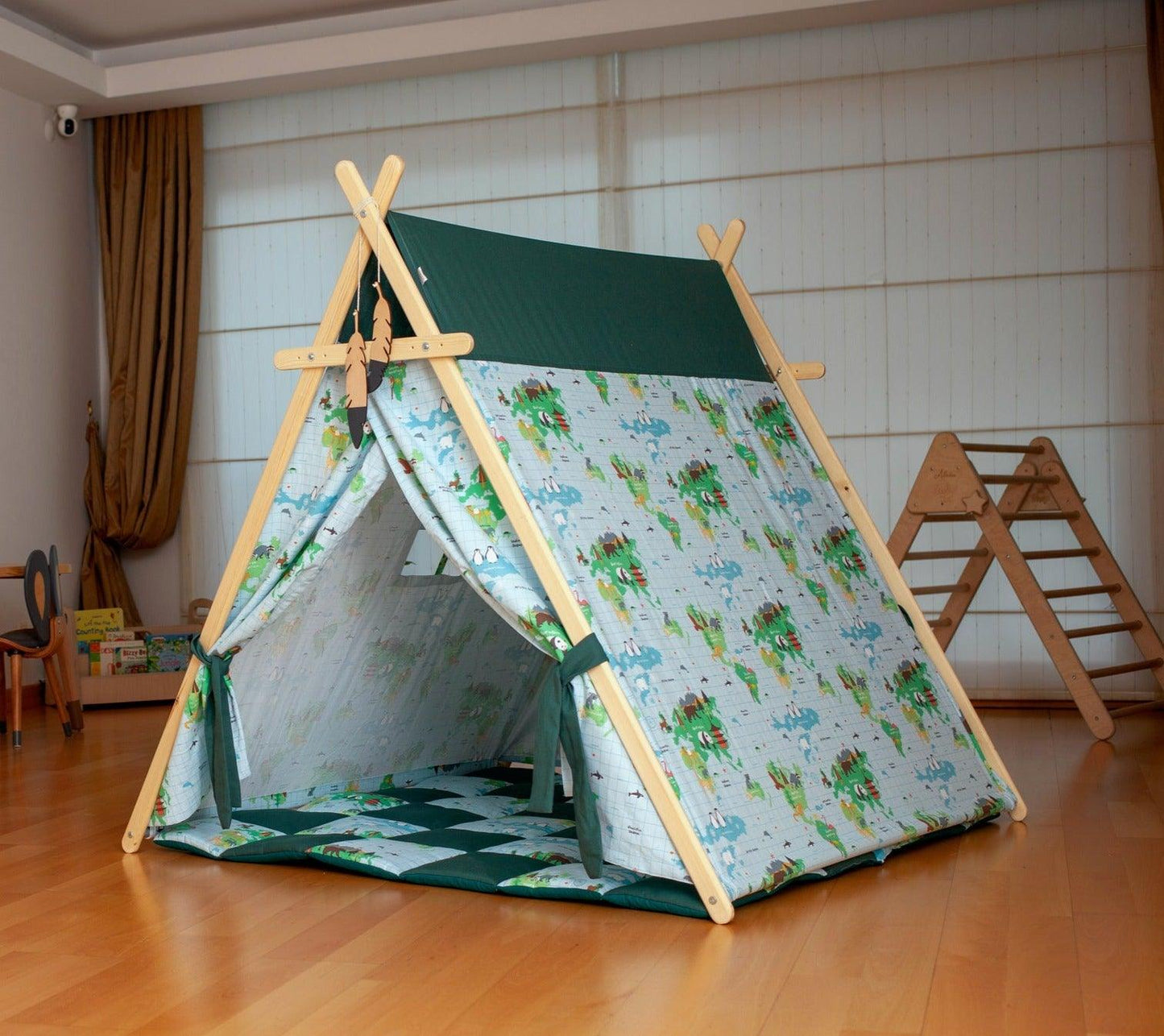 Decorative World Map Play Tent and Play Mat